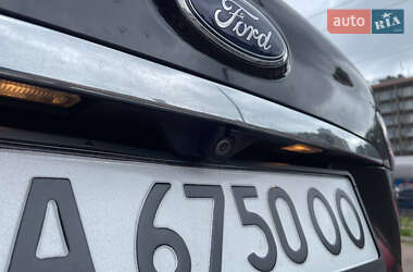 Внедорожник / Кроссовер Ford Edge 2019 в 