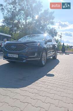 Внедорожник / Кроссовер Ford Edge 2022 в 