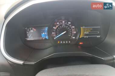 Внедорожник / Кроссовер Ford Edge 2018 в 
