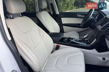 Внедорожник / Кроссовер Ford Edge 2015 в 