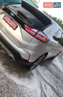 Внедорожник / Кроссовер Ford Edge 2019 в 