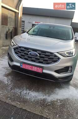 Внедорожник / Кроссовер Ford Edge 2019 в 