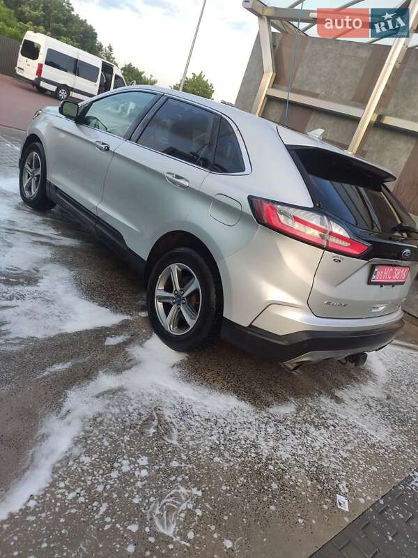 Внедорожник / Кроссовер Ford Edge 2019 в Сарнах