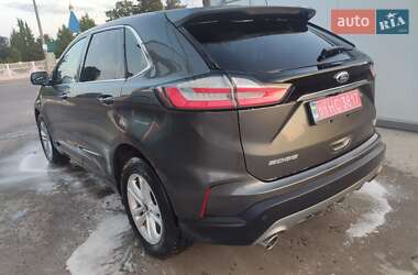 Внедорожник / Кроссовер Ford Edge 2019 в 