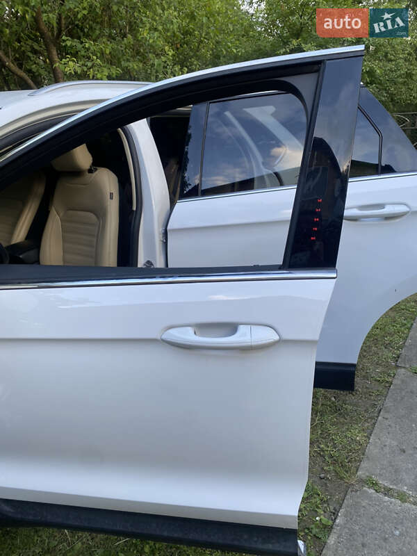 Внедорожник / Кроссовер Ford Edge 2018 в Львове