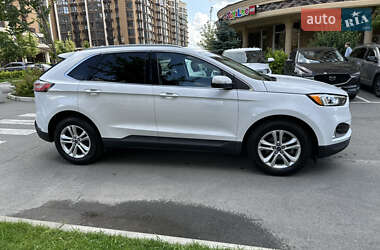 Внедорожник / Кроссовер Ford Edge 2019 в 