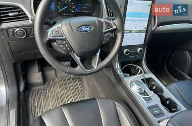 Внедорожник / Кроссовер Ford Edge 2021 в 