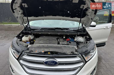 Внедорожник / Кроссовер Ford Edge 2015 в 
