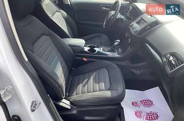 Внедорожник / Кроссовер Ford Edge 2015 в 