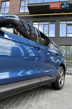 Внедорожник / Кроссовер Ford Edge 2020 в 