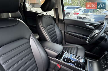 Внедорожник / Кроссовер Ford Edge 2020 в 