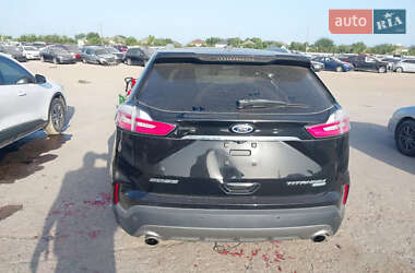 Внедорожник / Кроссовер Ford Edge 2020 в 