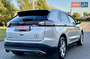 Внедорожник / Кроссовер Ford Edge 2017 в 