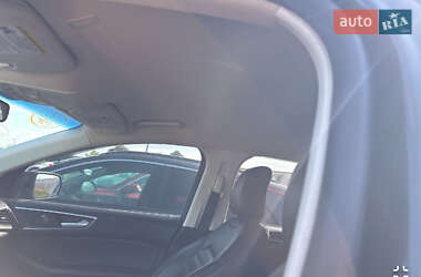 Внедорожник / Кроссовер Ford Edge 2020 в 