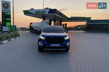 Внедорожник / Кроссовер Ford Edge 2018 в 
