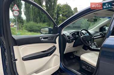 Внедорожник / Кроссовер Ford Edge 2017 в 