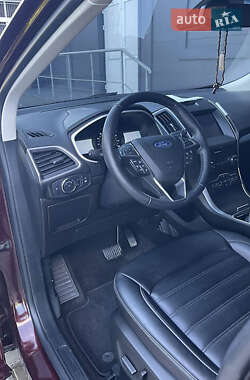 Внедорожник / Кроссовер Ford Edge 2019 в 