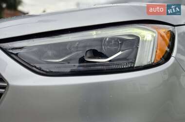 Внедорожник / Кроссовер Ford Edge 2019 в 
