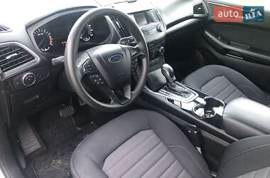 Внедорожник / Кроссовер Ford Edge 2015 в 