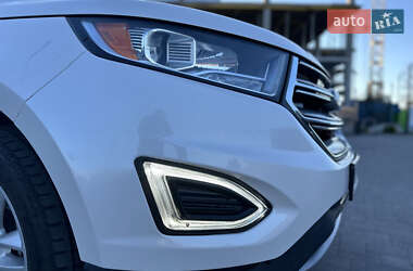 Внедорожник / Кроссовер Ford Edge 2016 в 