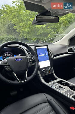 Внедорожник / Кроссовер Ford Edge 2022 в 