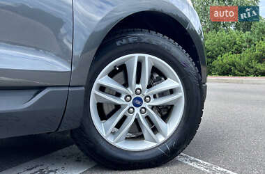 Внедорожник / Кроссовер Ford Edge 2018 в 