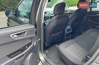 Внедорожник / Кроссовер Ford Edge 2018 в 