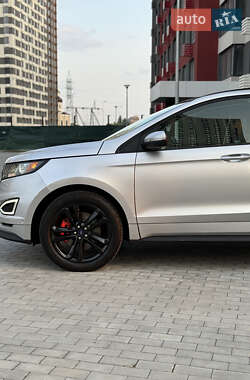 Внедорожник / Кроссовер Ford Edge 2015 в 