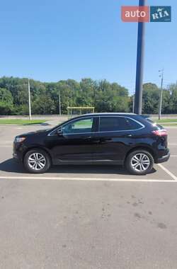 Позашляховик / Кросовер Ford Edge 2020 в 