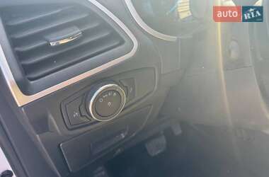Внедорожник / Кроссовер Ford Edge 2016 в 