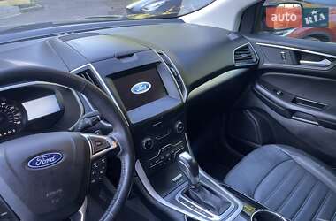Внедорожник / Кроссовер Ford Edge 2017 в 