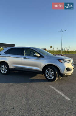 Внедорожник / Кроссовер Ford Edge 2019 в 