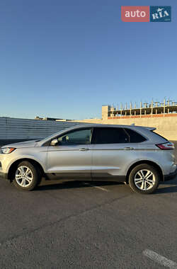 Внедорожник / Кроссовер Ford Edge 2019 в 