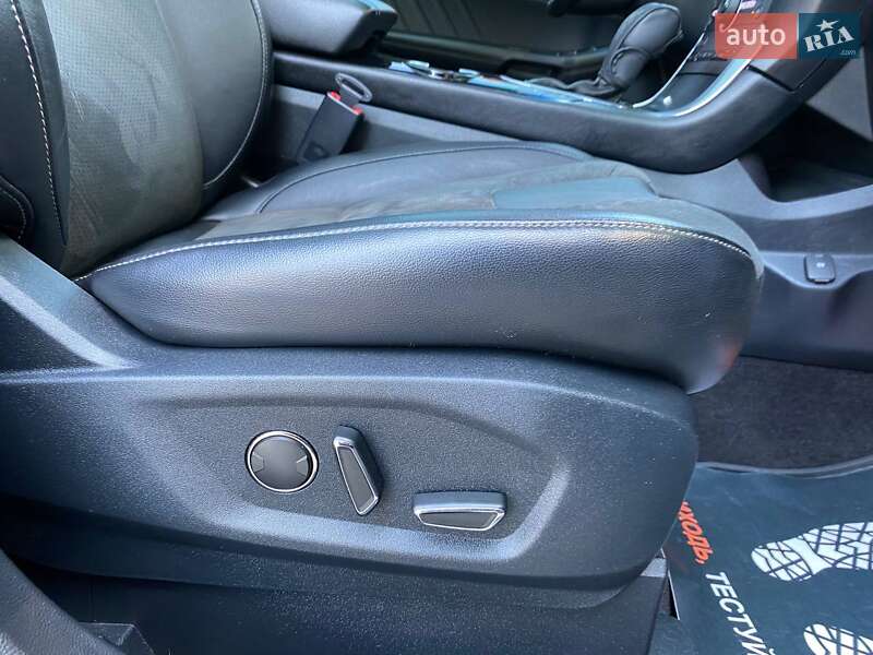 Внедорожник / Кроссовер Ford Edge 2016 в Хмельницком