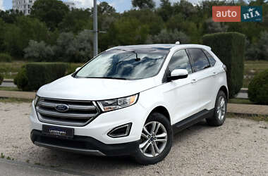 Внедорожник / Кроссовер Ford Edge 2017 в 