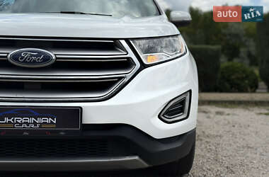 Внедорожник / Кроссовер Ford Edge 2017 в 