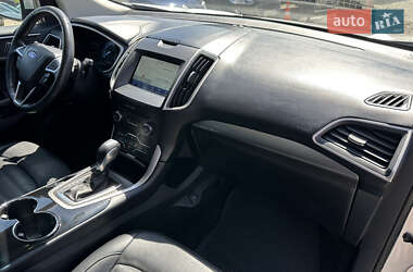 Внедорожник / Кроссовер Ford Edge 2016 в 
