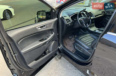 Внедорожник / Кроссовер Ford Edge 2019 в 