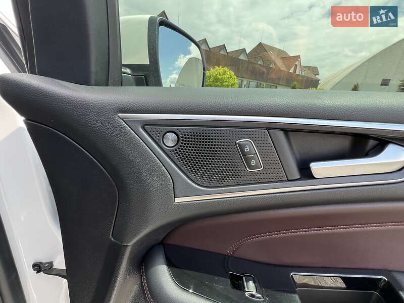 Позашляховик / Кросовер Ford Edge 2020 в Рівному