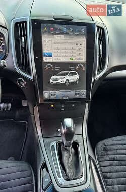 Внедорожник / Кроссовер Ford Edge 2016 в 