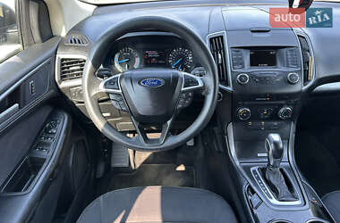 Внедорожник / Кроссовер Ford Edge 2016 в 
