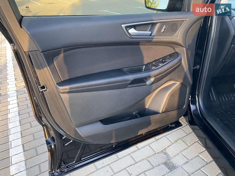Позашляховик / Кросовер Ford Edge 2016 в Дубні
