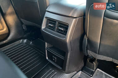 Внедорожник / Кроссовер Ford Edge 2016 в 