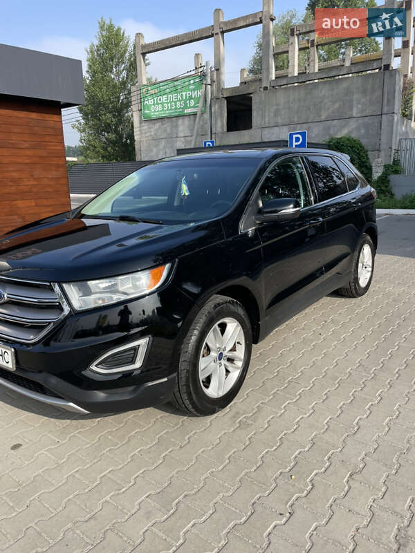 Внедорожник / Кроссовер Ford Edge 2017 в Вишневом