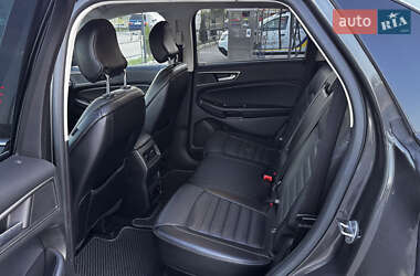 Внедорожник / Кроссовер Ford Edge 2017 в 