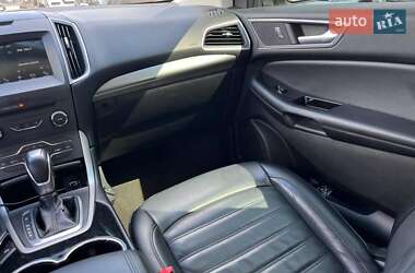 Позашляховик / Кросовер Ford Edge 2017 в 