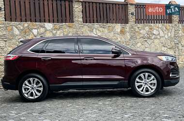 Позашляховик / Кросовер Ford Edge 2022 в 