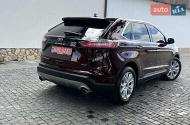 Позашляховик / Кросовер Ford Edge 2022 в 