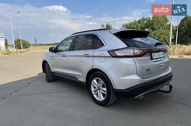 Внедорожник / Кроссовер Ford Edge 2017 в 