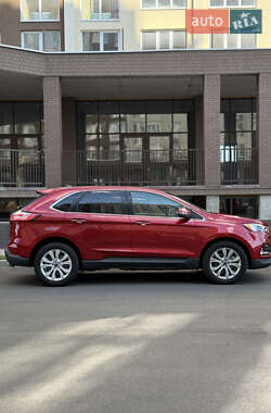 Внедорожник / Кроссовер Ford Edge 2022 в 